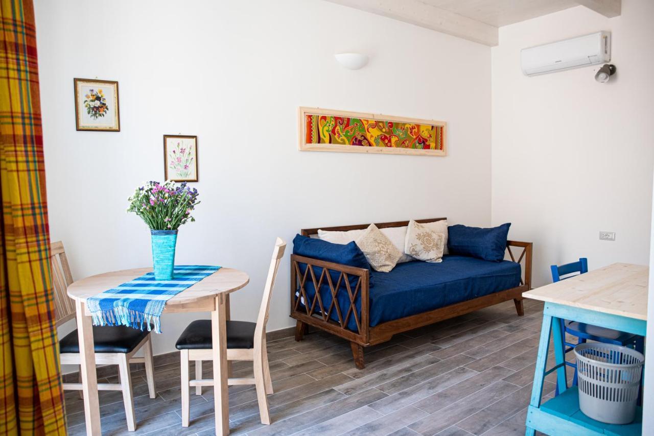 B&B Le Tre Chiocciole SantʼAntìoco Extérieur photo