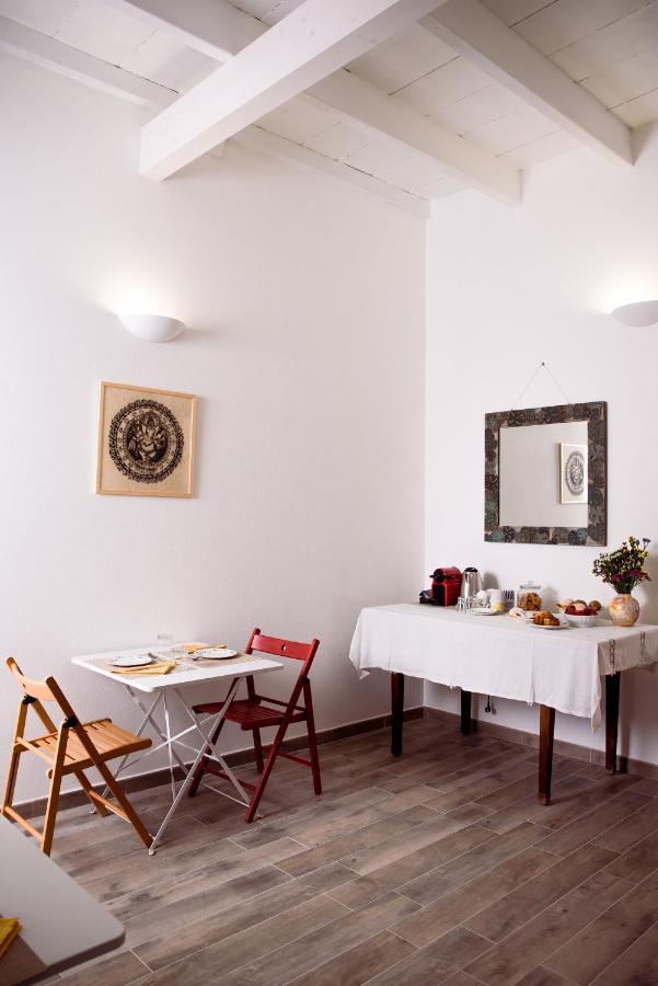 B&B Le Tre Chiocciole SantʼAntìoco Extérieur photo
