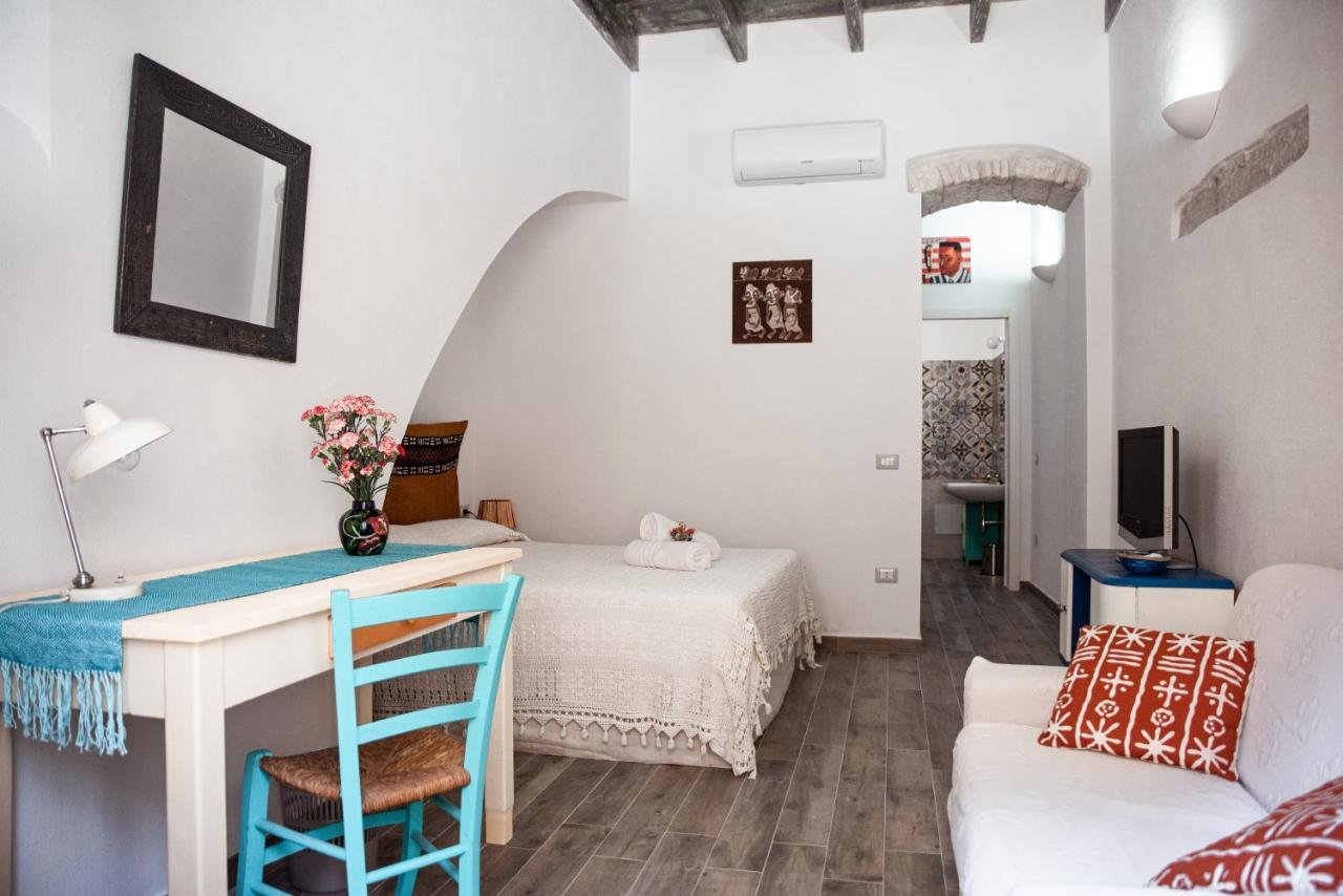 B&B Le Tre Chiocciole SantʼAntìoco Extérieur photo