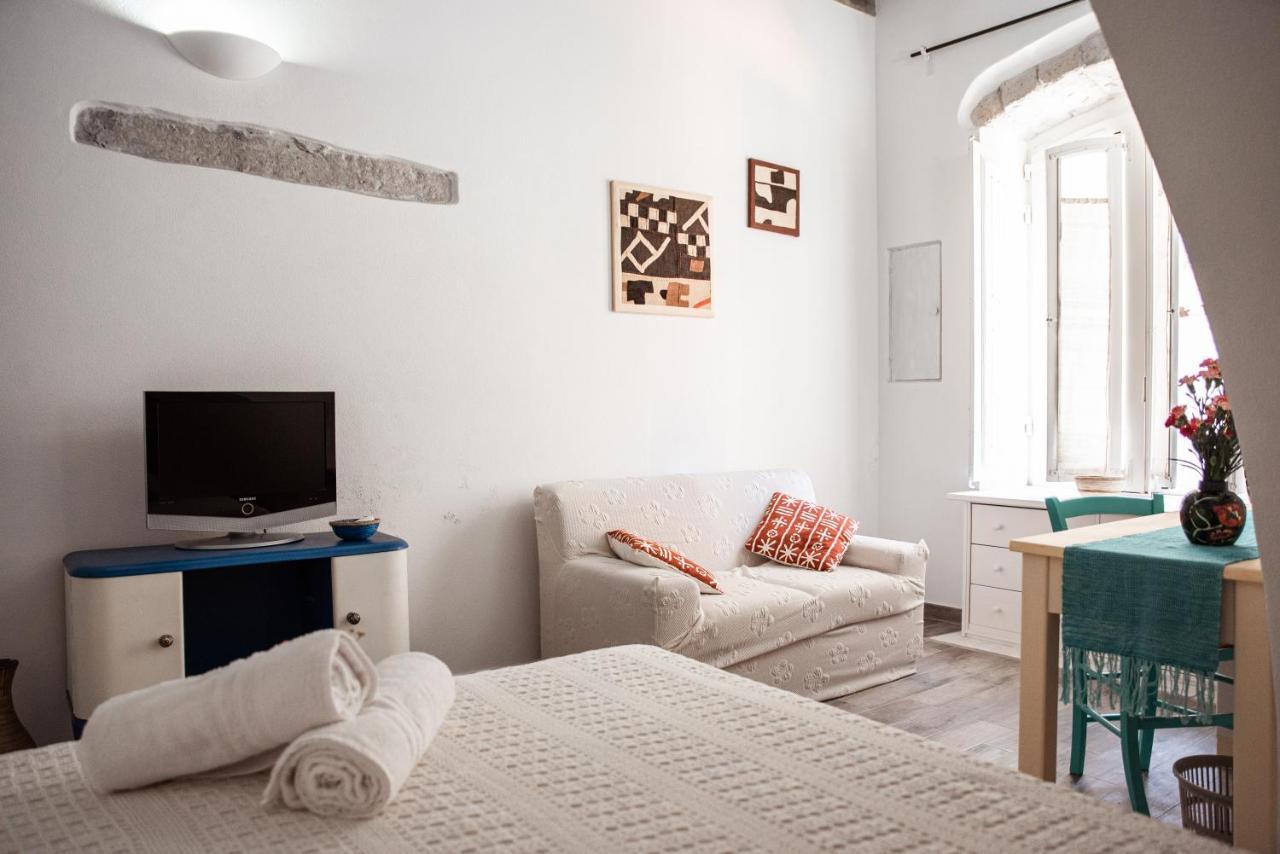 B&B Le Tre Chiocciole SantʼAntìoco Extérieur photo